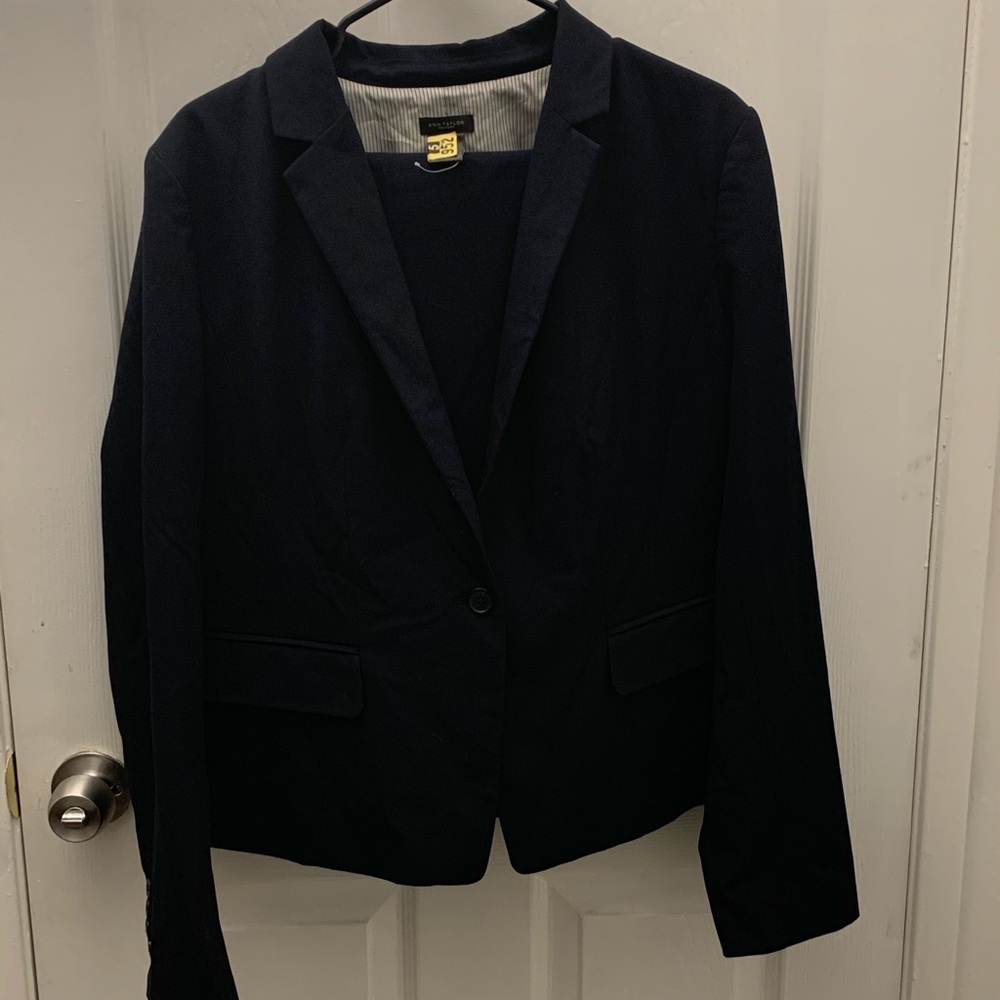 ANN TAYLOR NAVY SUIT SET SIZE 14/16